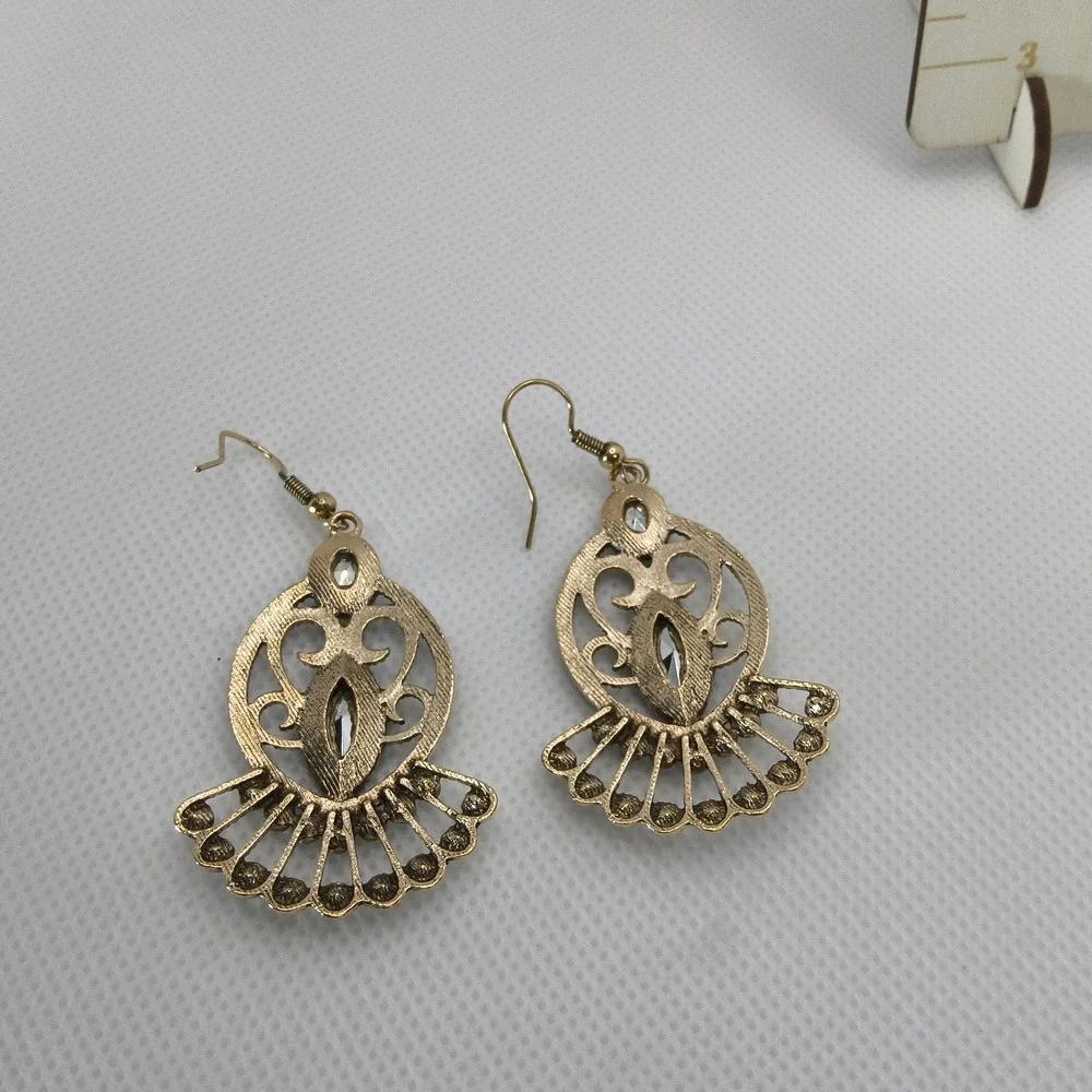 Gold and Blue Teardrop Filigree Earrings‎